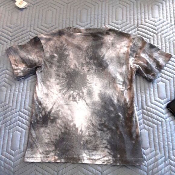 BATMAN AUTHENTIC‎ T-Shirt Short-Sleeved Tie-Dye Kids Size 5/6 - Picture 2 of 5